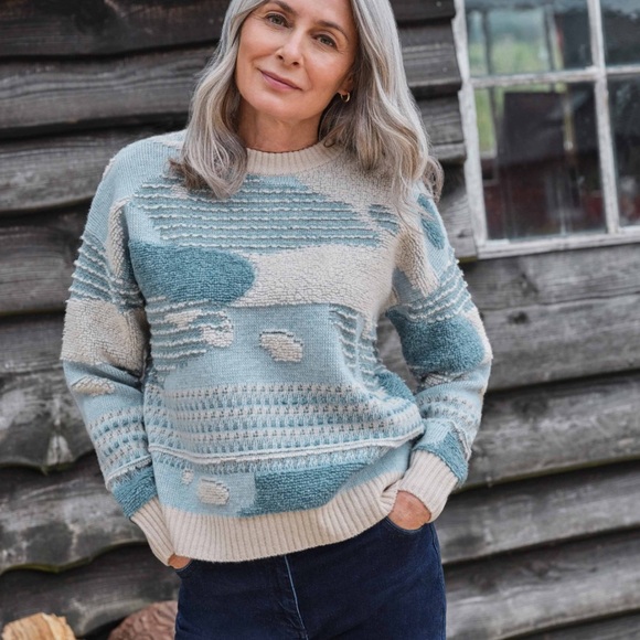 WoolOvers Sweaters - Woolovers Blue and Cream Abstract Pattern Sweater